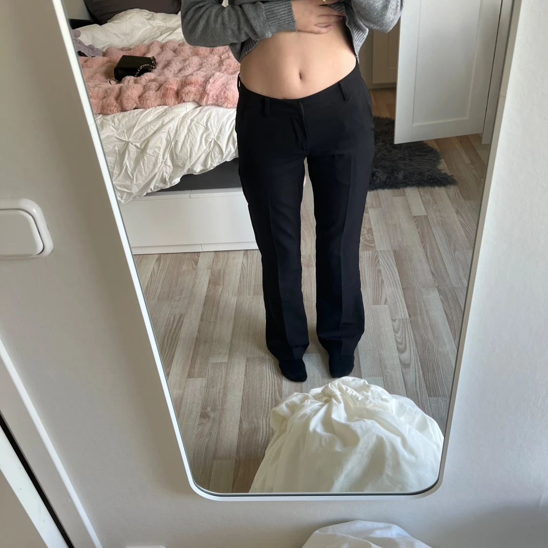 Snygga kostymbyxor från only - 91