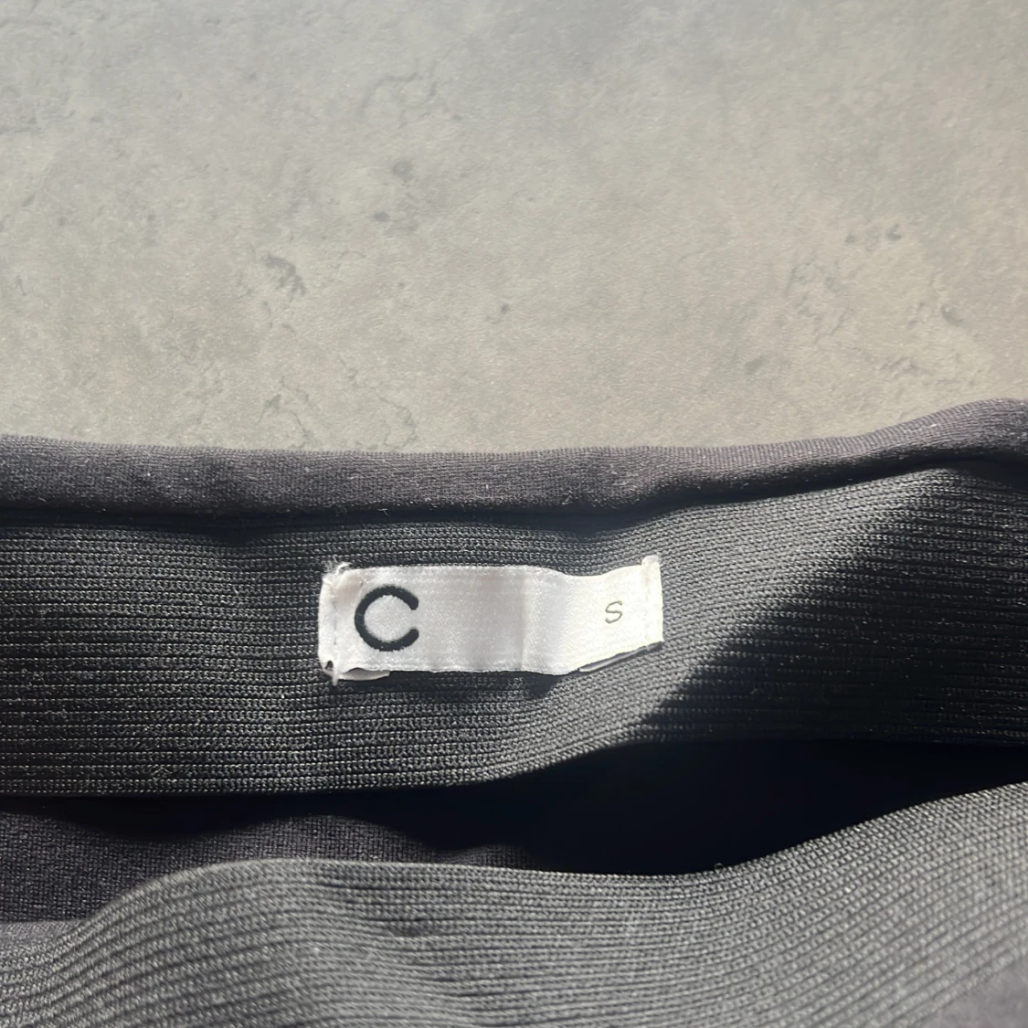 Svart kjol från C - 90