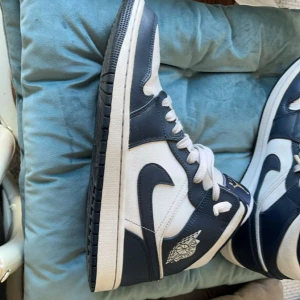 Vill någon köpa skorna för.bor i Umeå  - Är i bra kvalitet 