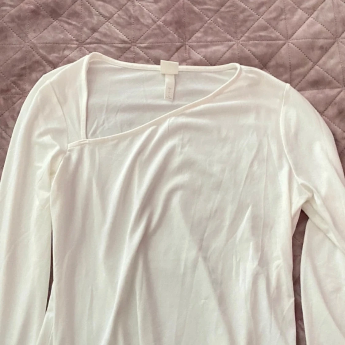 Vit långärmad tröja