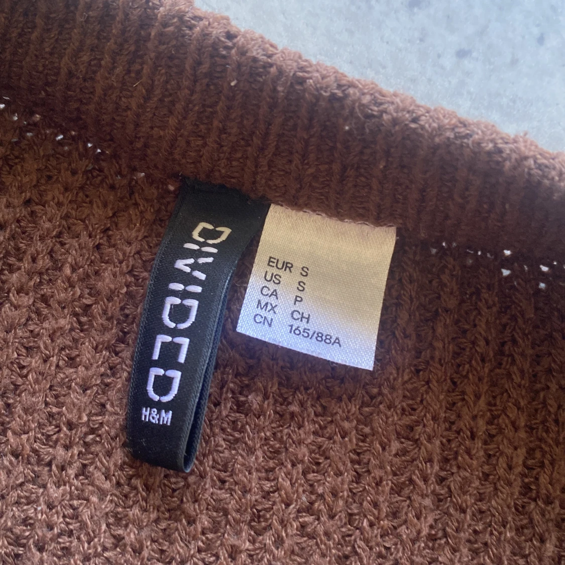 Stickad kort tröja  - 90