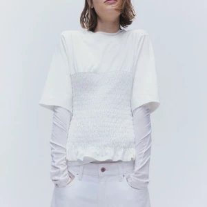 Tajt t-shirt från hm - Så fin tajt t-shirt från hm som är slutsåld!