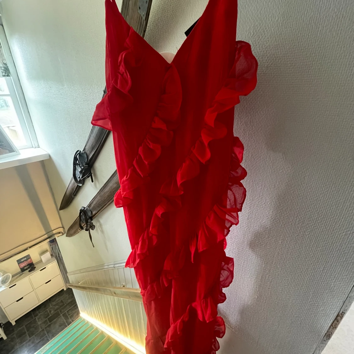 röd klänning  - 90