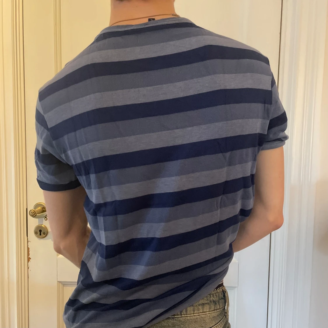 Blå jeansblå marinblå mörkblå t-shirt y2k rosa tryck graphic tee t-shirt - 91