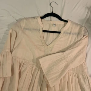 Blus - Söt blus i storlek 36