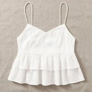 Linne - Ett helt nytt linne ifrån shein, den är endast testad, säljer den då den inte satt som jag ville💕💕💕