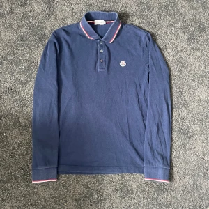 Moncler pike - Moncler piké Size L Bra skick! 1099:- 