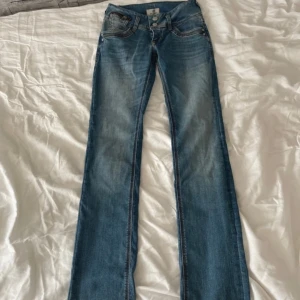 ltb jeans - säljer då de var för stora så har ej bilder på💘 tryck gärna på köp nu! model straight