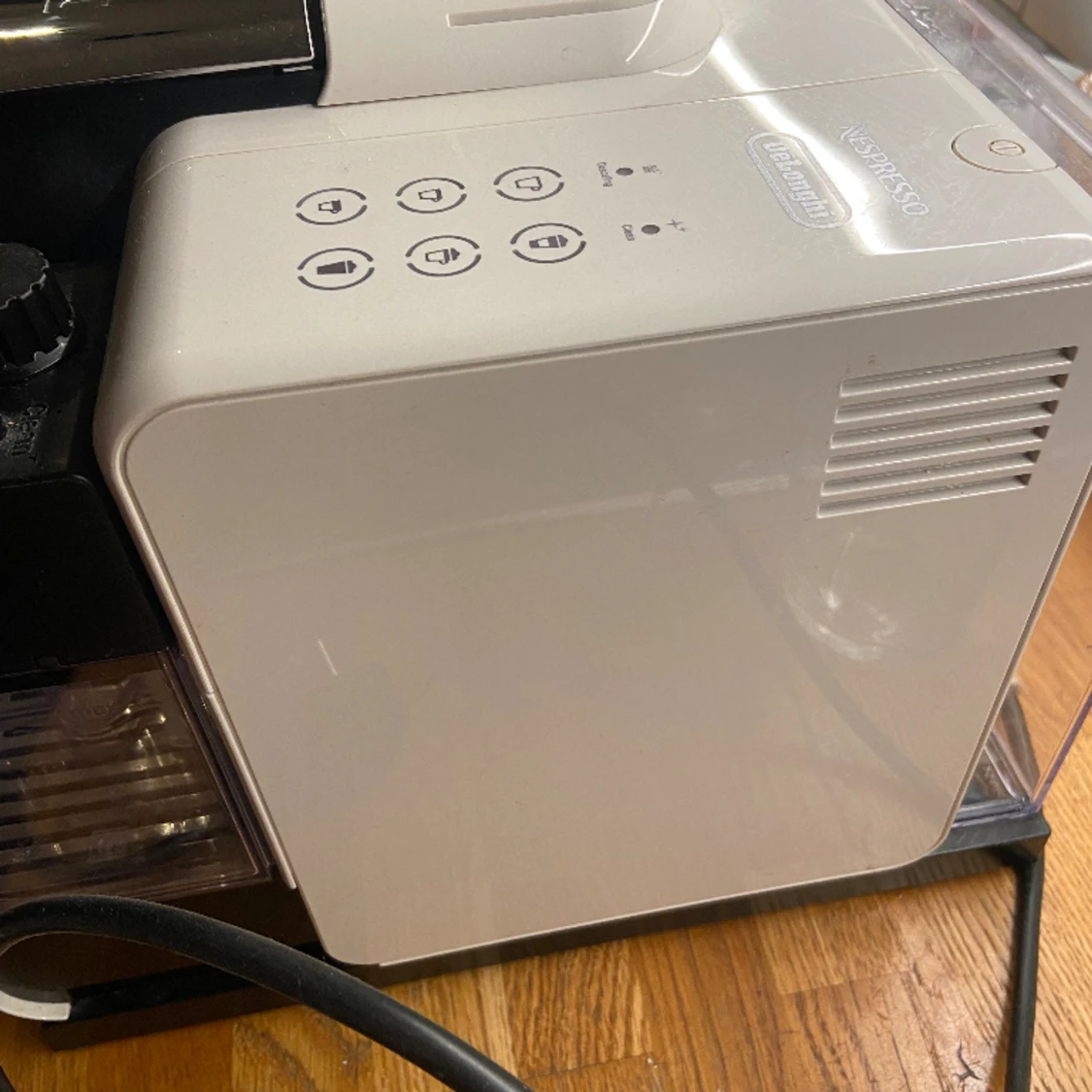 De'Longhi Nespresso EN550, vit - 91