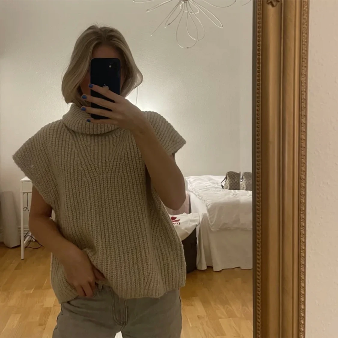 Stickad beige Ginatricot väst ! 🩰