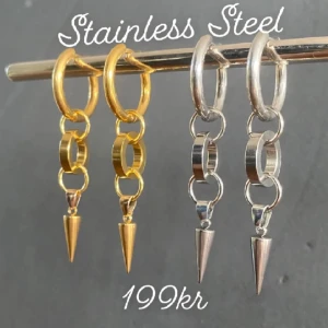 Örhängen  - Frakt 18kr❤️