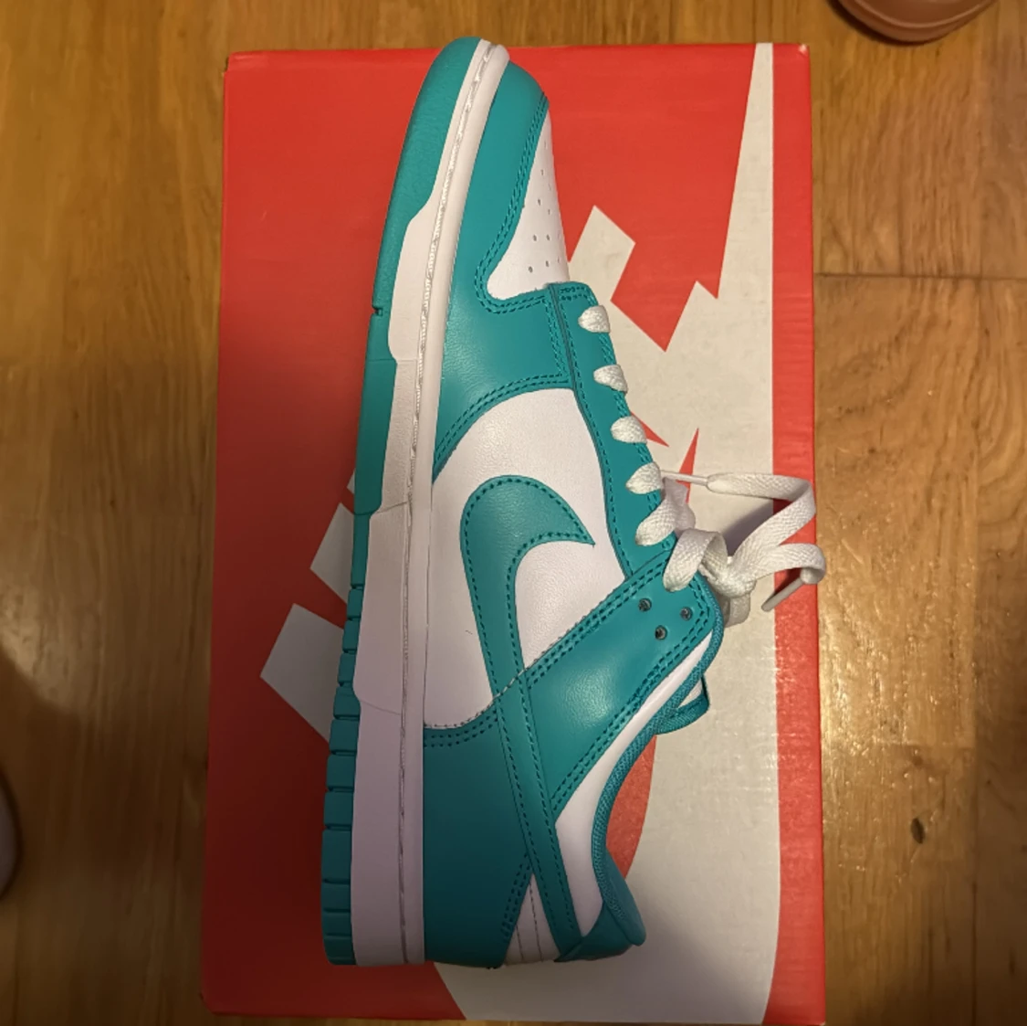 Nike Dunk Low ”Clear Jade” - 90