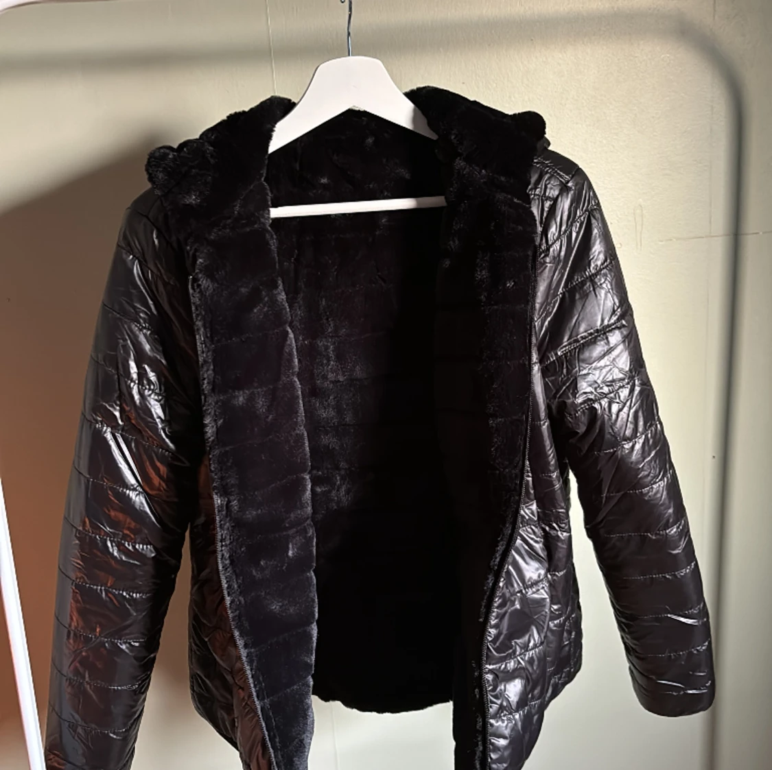 Vändbar fluffig jacks - 91