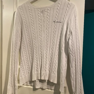 Virkad tröja - En virkad tröja från Bondelid i storlek M i mycket bra sick