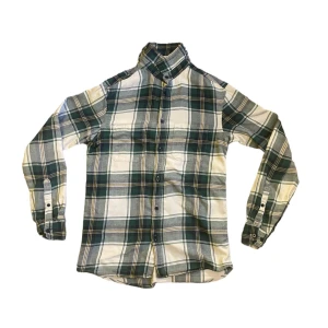 HM skjorta - det är en snygg HM skjorta som säljs för 60kr.