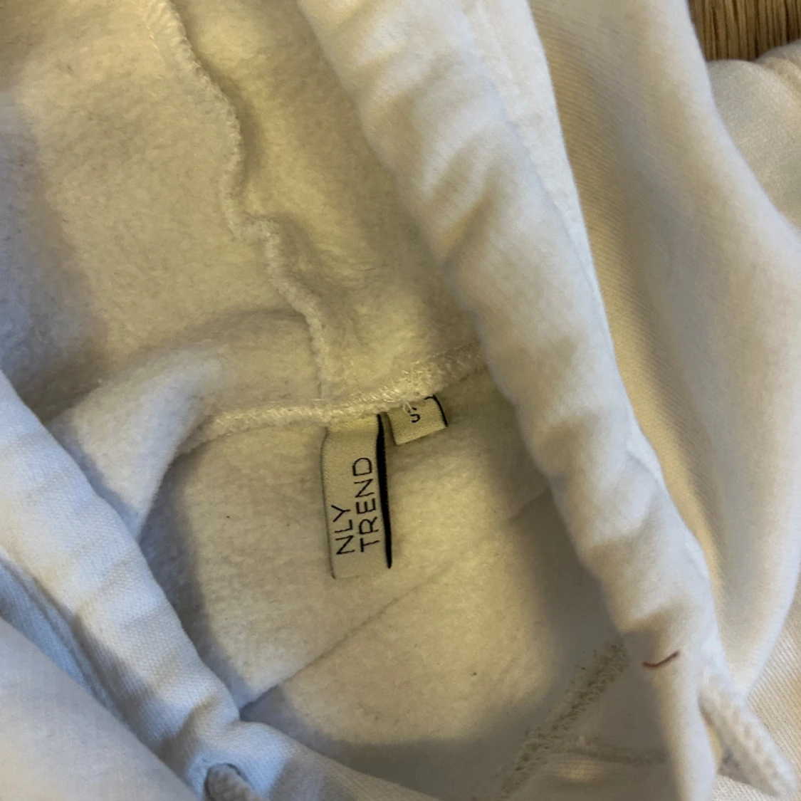 Vit croppad hoodie  - 91