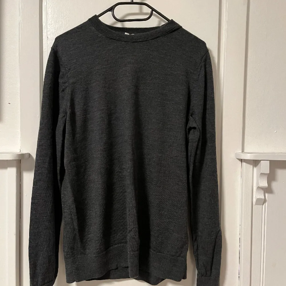 Arket Sweatshirt/Crewneck Använd fåtal gånger Storlek Medium . Tröjor & Koftor.