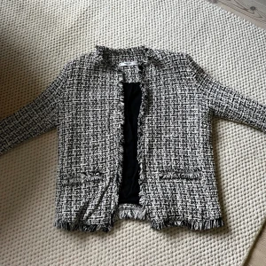 Mango tweed jacka - Jacka från mango strl XS