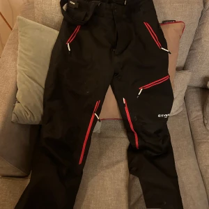 Skidbyxor - Skidbyxor- strl 36