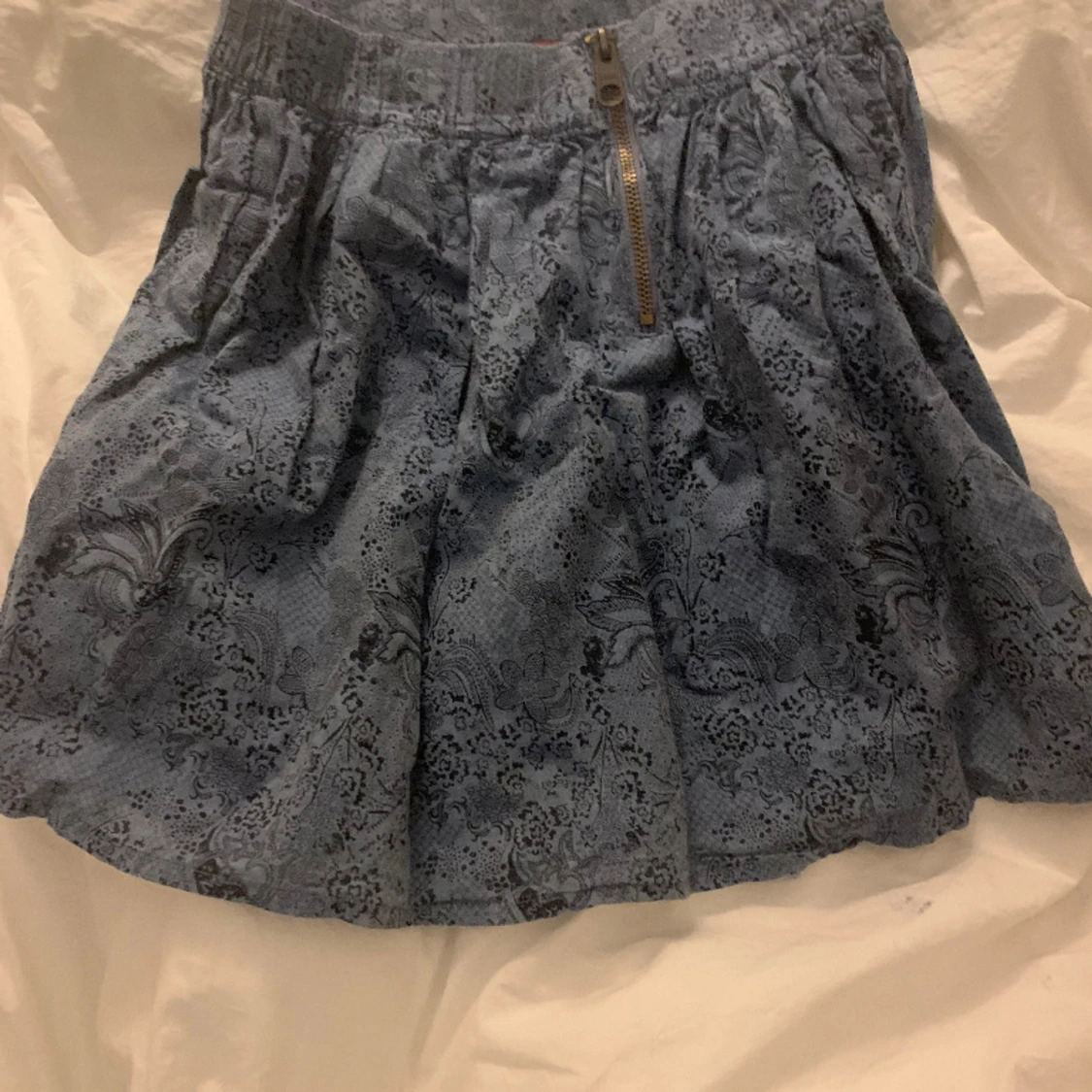 Söt blå mönstrad kjol 💞