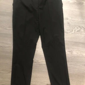 Kostymbyxor  - Kostym byxor hm knappt använda st 40 