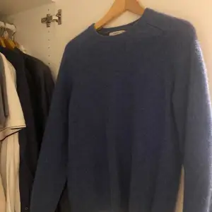 100% Kashmir tröja/sweater ifrån Mango, nypris 1499kr, bra kondition.