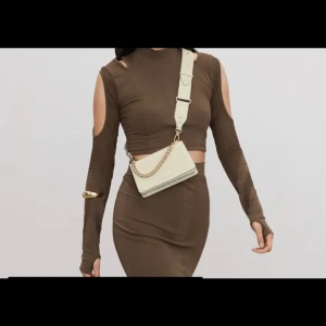 Väska - Bra skick använd fåtal gånger, köpt för 999kr 