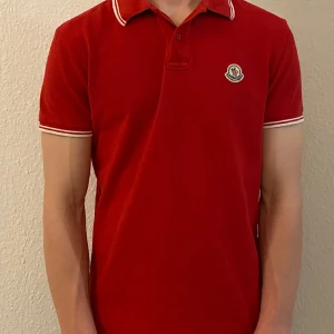 Moncler pike - Säljer nu min moncler pike i gott skick. Skriv om ni har funderingar!