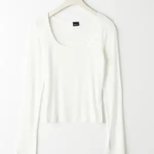 Långärmad tröja från Gina i världens mjukaste material. Supersöt men används inte!❤️