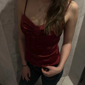 Korsett - Röd korsett💋🪩