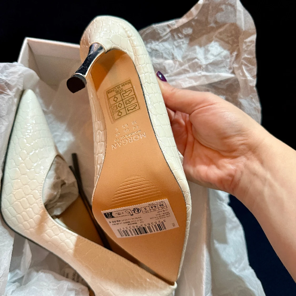 Vita pumps med silverklack, Morgan. Storlek 38 - 91