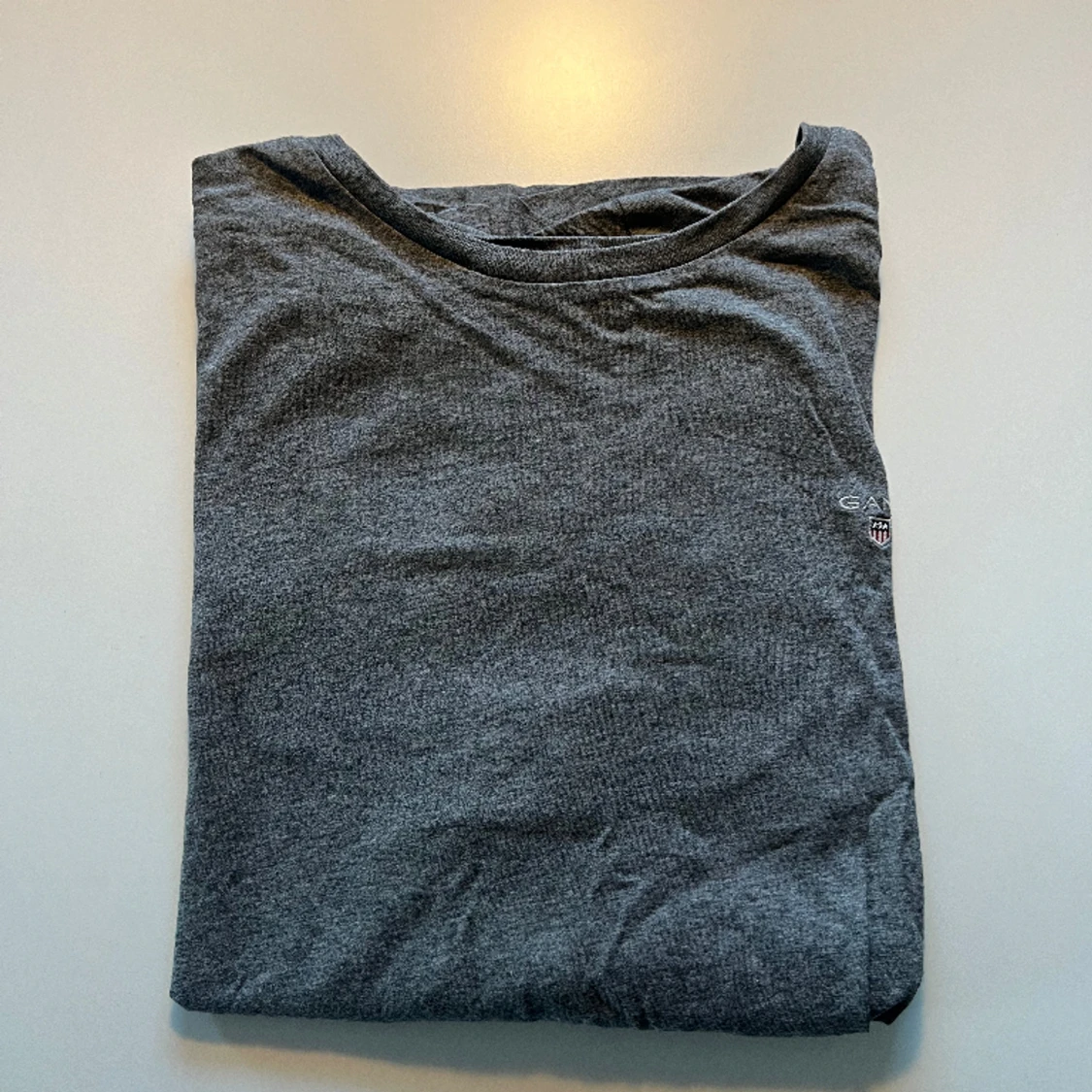 T-shirt GANT oanvänd