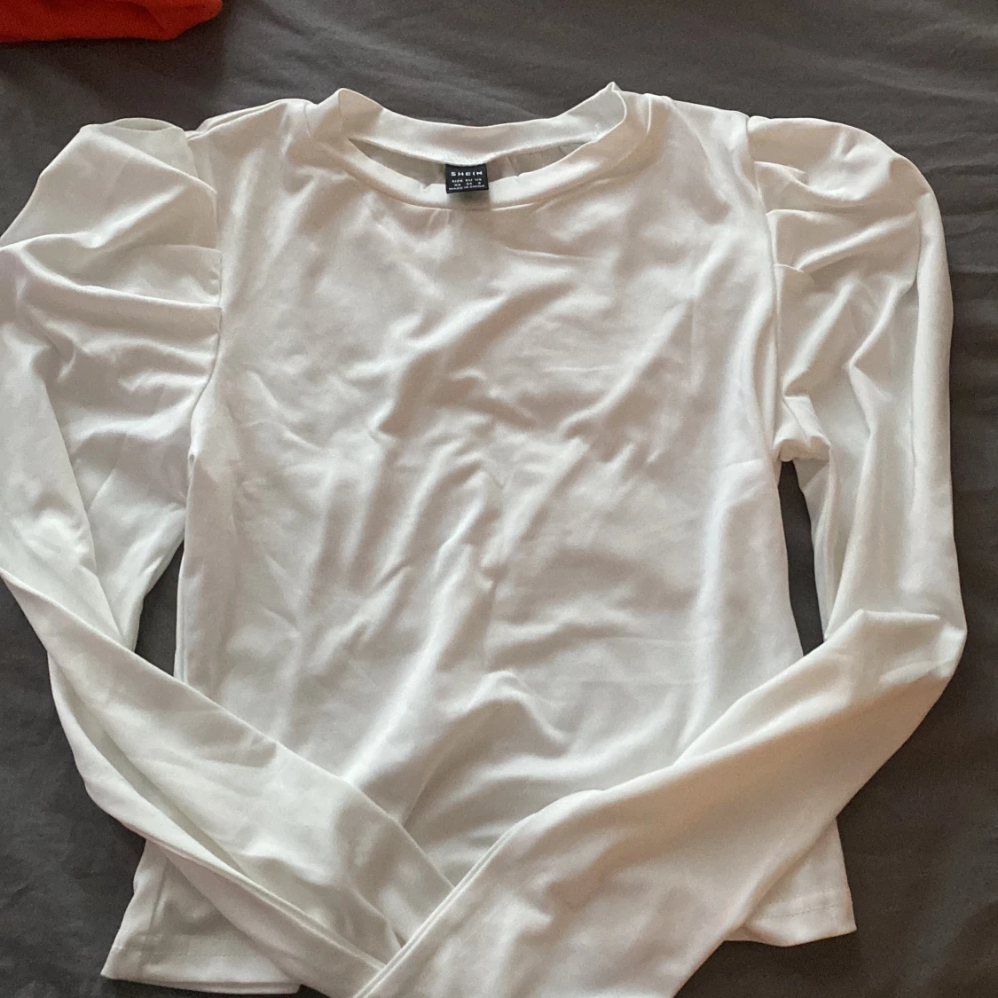 Tröja med puff armar 