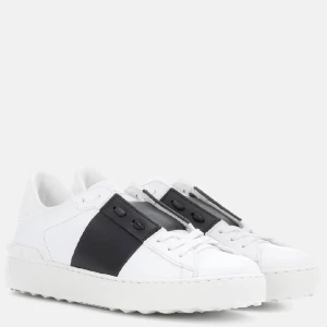 Valentino skor - Tyvärr förmå för mig🥲💕 passar säkert 36 oxå 