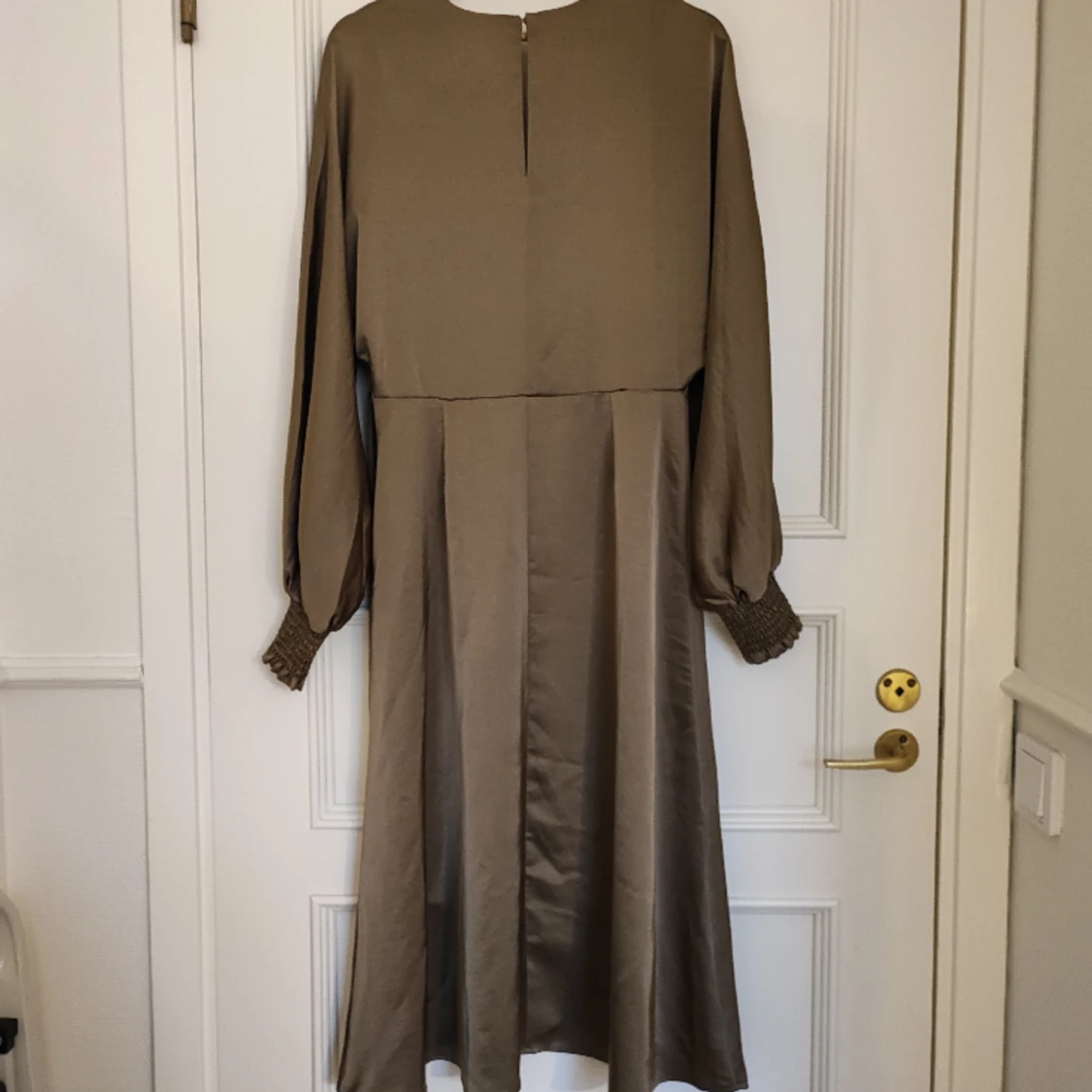 Satinklänning, M - 91