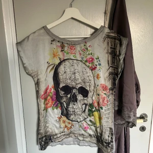 Blus/T-shirt - Så cool topp. 