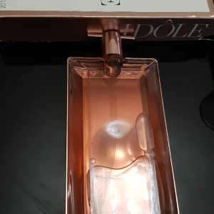 Lancôme Idôle Aura 100ml - Lancôme Idôle Aura Eau de Parfum 100ml knappt använd se på bild 