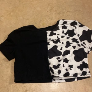 Magtröja  - Magtröja i bra skick använd 2-3 gånger. Säljer då den är lite liten❤️