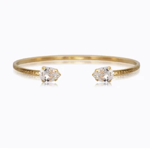 Caroline Svedbom armband  - Säljer mitt Caroline Svedbom armband då det inte kommer till användning längre!! Knappast använt🌟