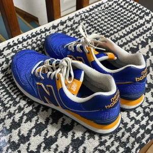 New balance skor  - Helt nya new balance skor o använda och säljer dem för jag inte har på mig dem oftast 
