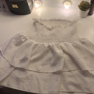 Lågmidjad tjol  som är jätte fin bra skick har inte används så många gånger - Fin tjol älskar den men kommer inte till andvändnig för hr 3andra