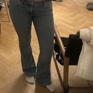 Lågmidjade jeans  - Low waist jeans från junkyard 