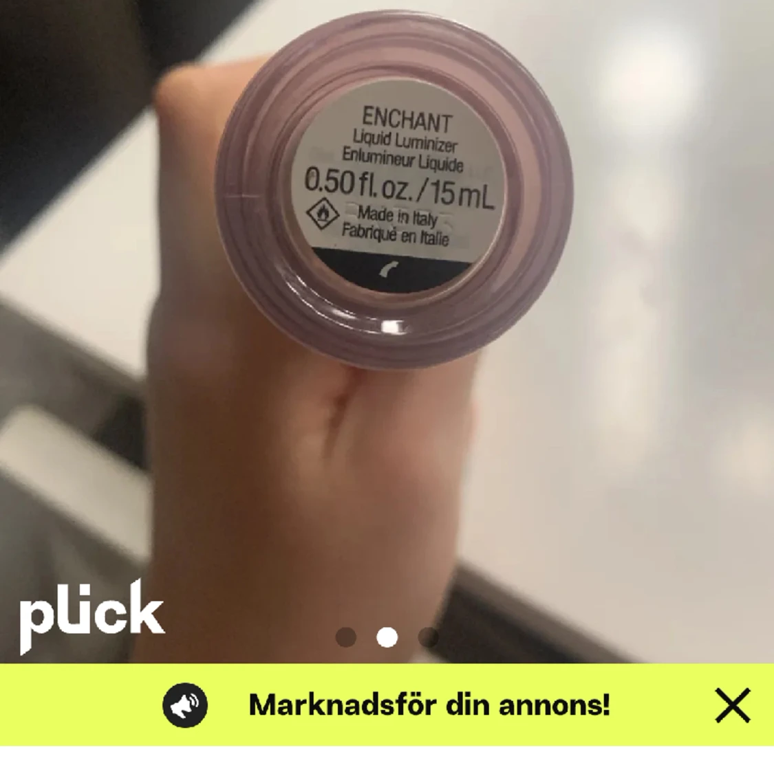 Rare Beauty highlighter  - 90