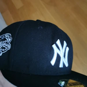 New era fitted keps - Storlek 58.7 cm. New york