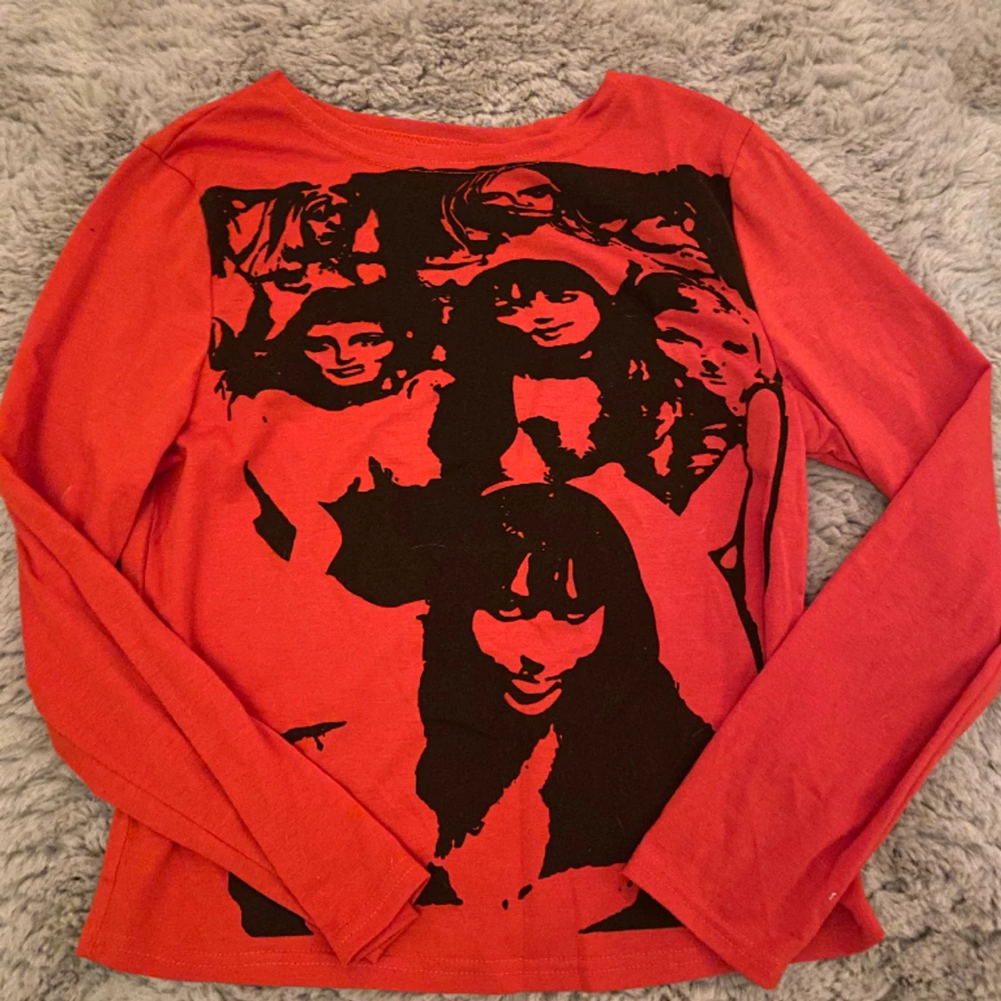 Långärmad grafisk tröja - 90