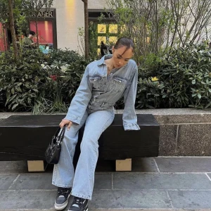 Jumpsuit  - Jumpsuit helt ny och väldigt snyggt 