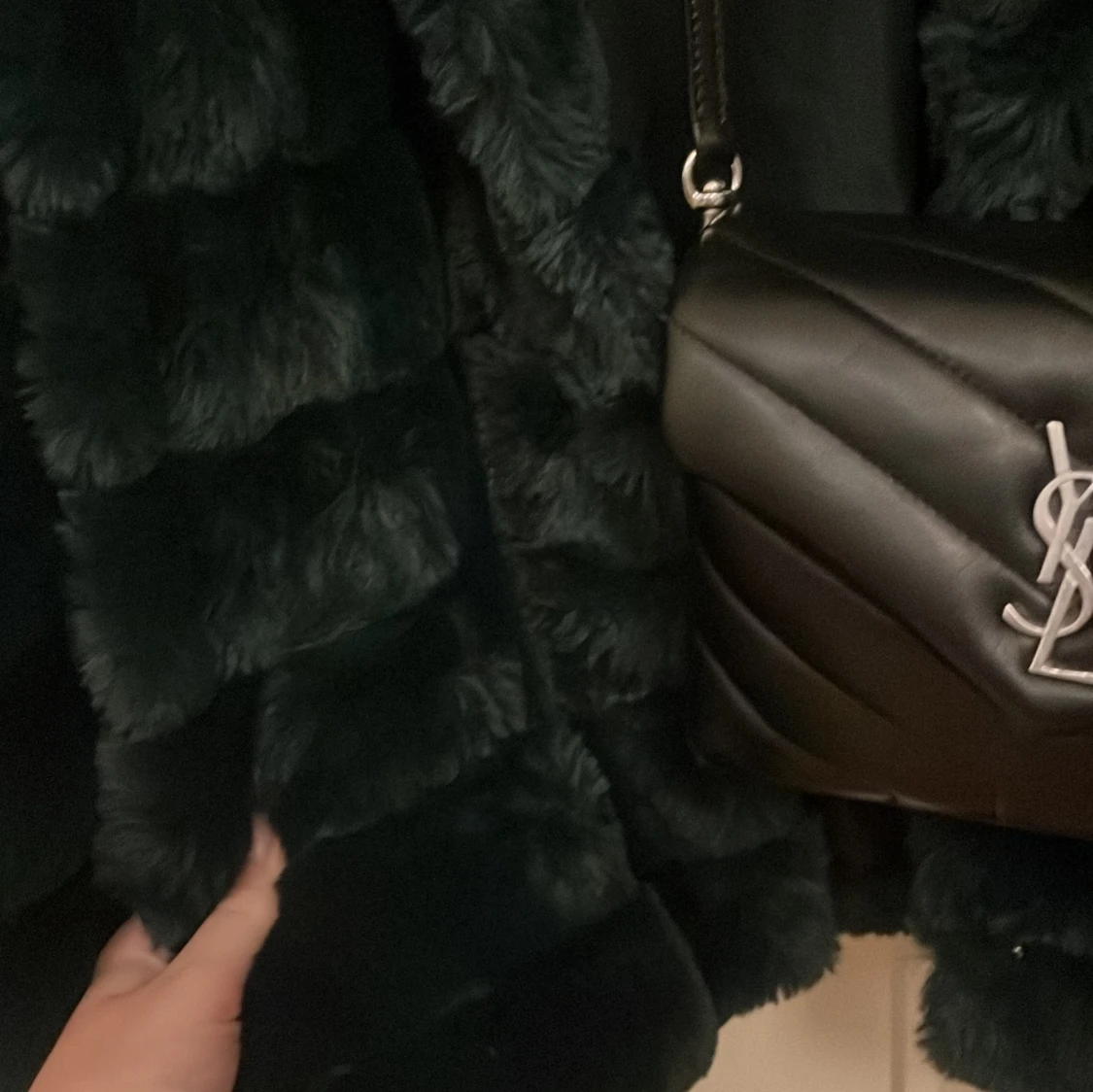 Supercool och lyxig pälsjacka - 90