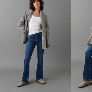 NYA JEANS!!! - säljer mina nya jeans från gina tricot i modellen "low waist bootcut jeans"🌟🌟har använt dom en gång och är köpta för 2 månader sen!! NYPRIS 500kr