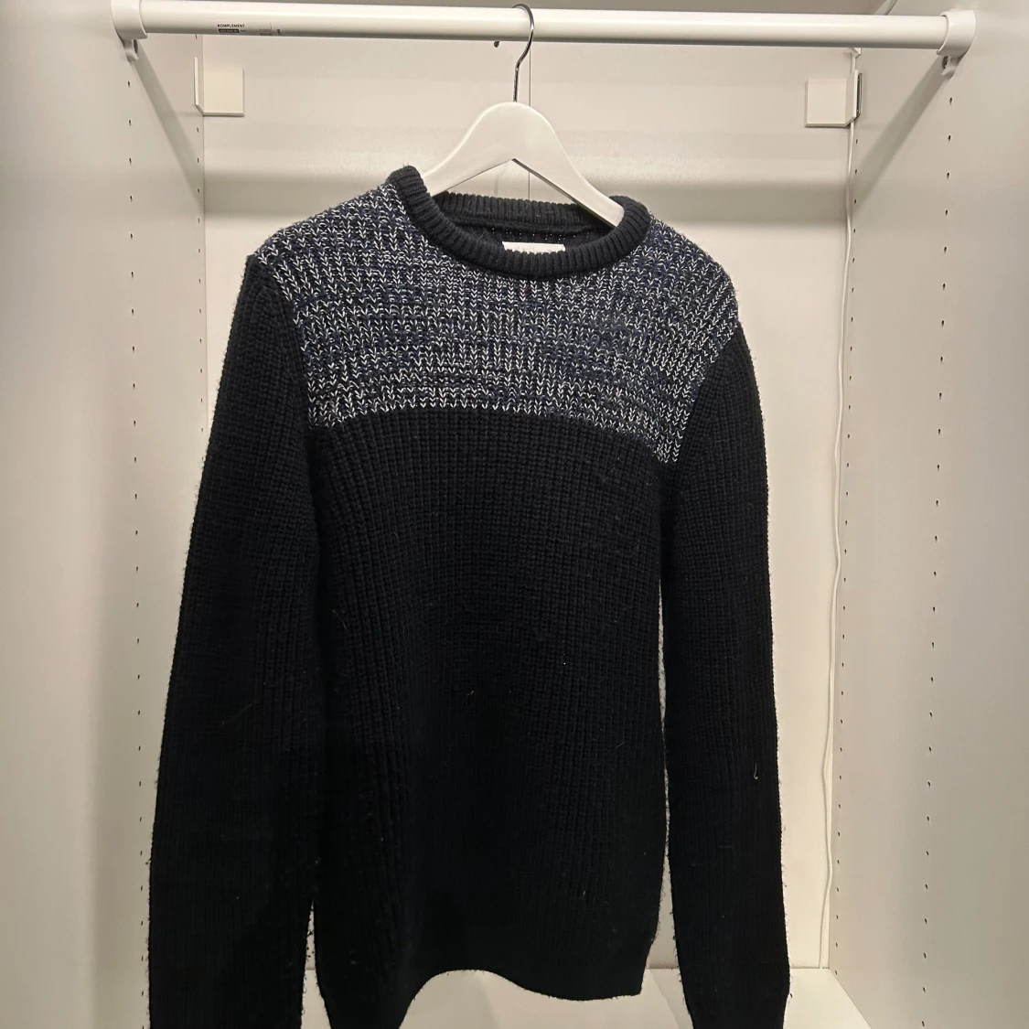 Stickad Pier One tröja