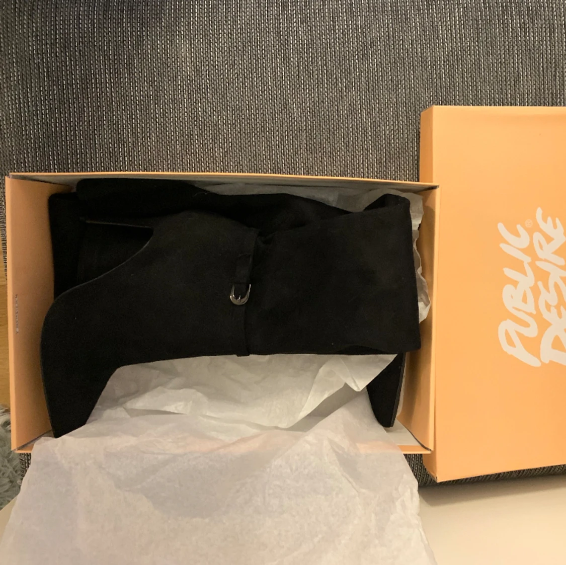 Over the knee heels  - 91